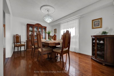 2 Murkar Crescent • Whitby, ON photo 8