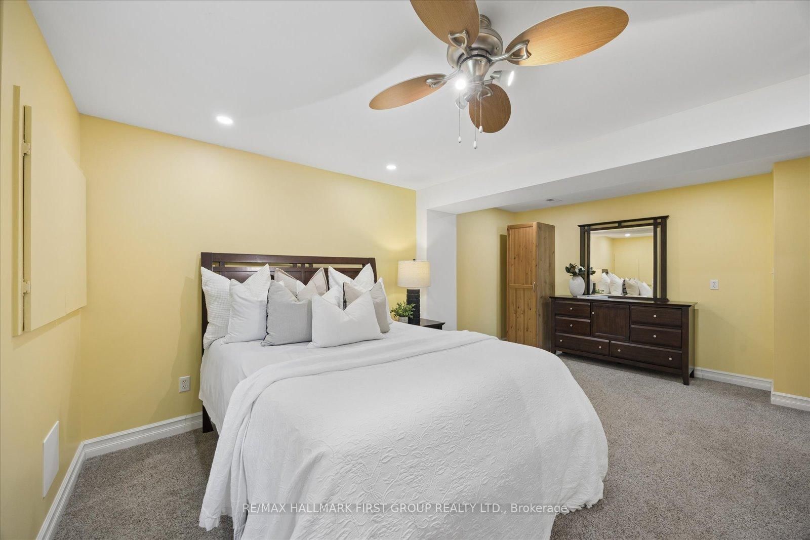 1028 Highbrooke Court • Oshawa, ON photo 31