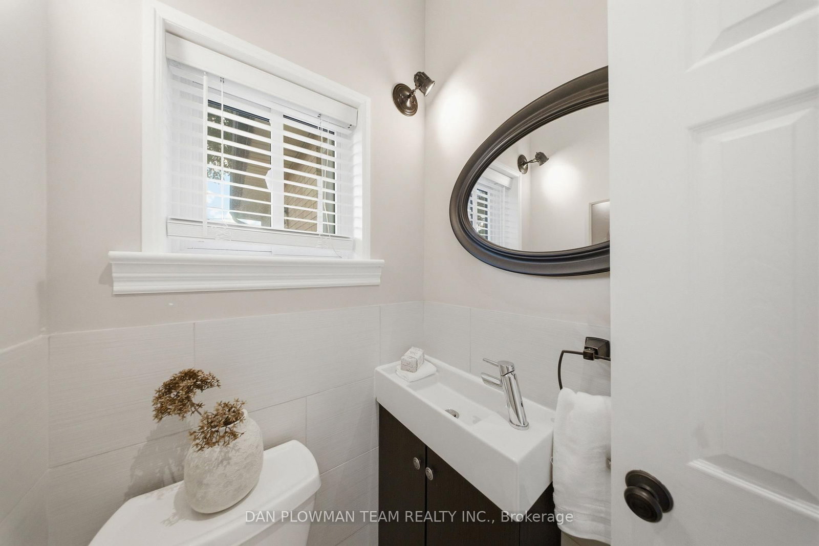 37 Wellington Street • Clarington, ON photo 15