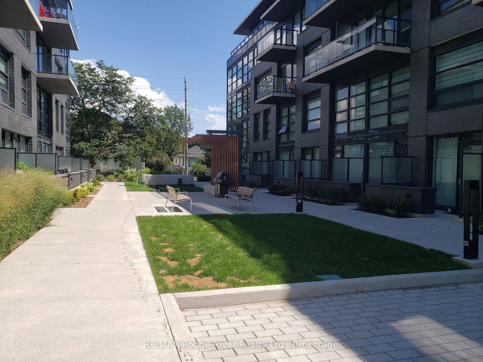 1614 Charles Street • #439 • Whitby, ON photo 16