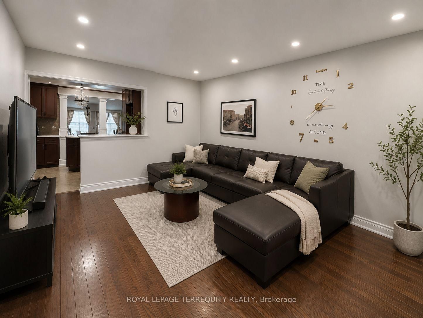 235 Barkley Crescent • Oshawa, ON photo 8