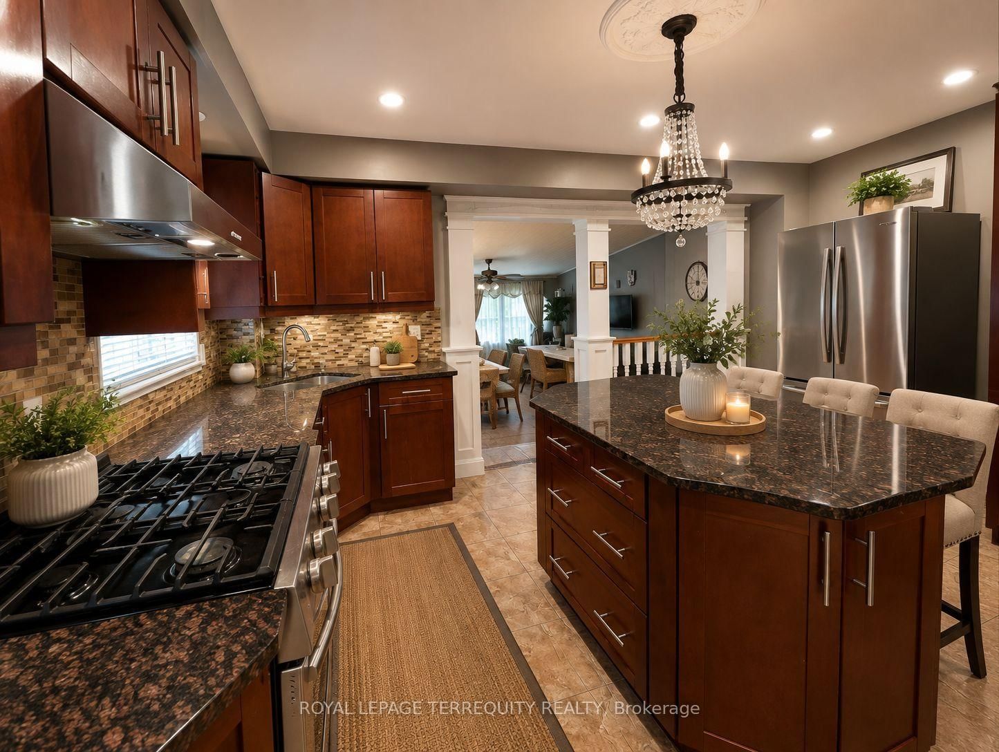 235 Barkley Crescent • Oshawa, ON photo 9