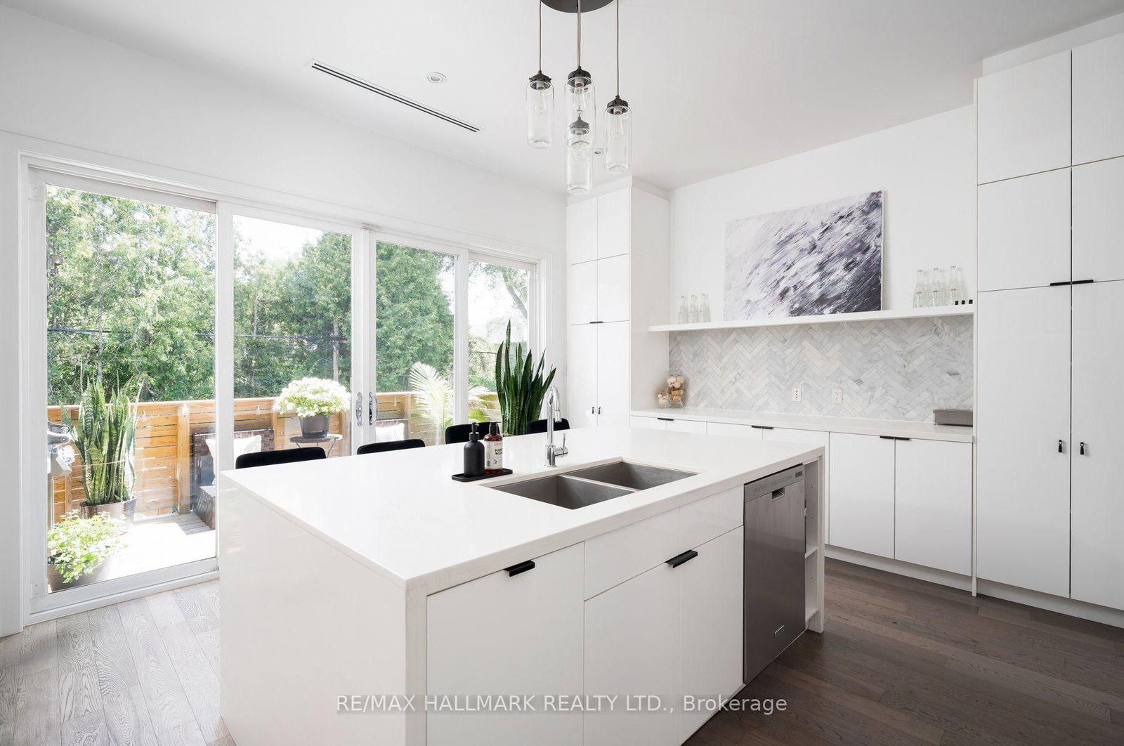77 Leroy Avenue • Toronto, ON photo 17
