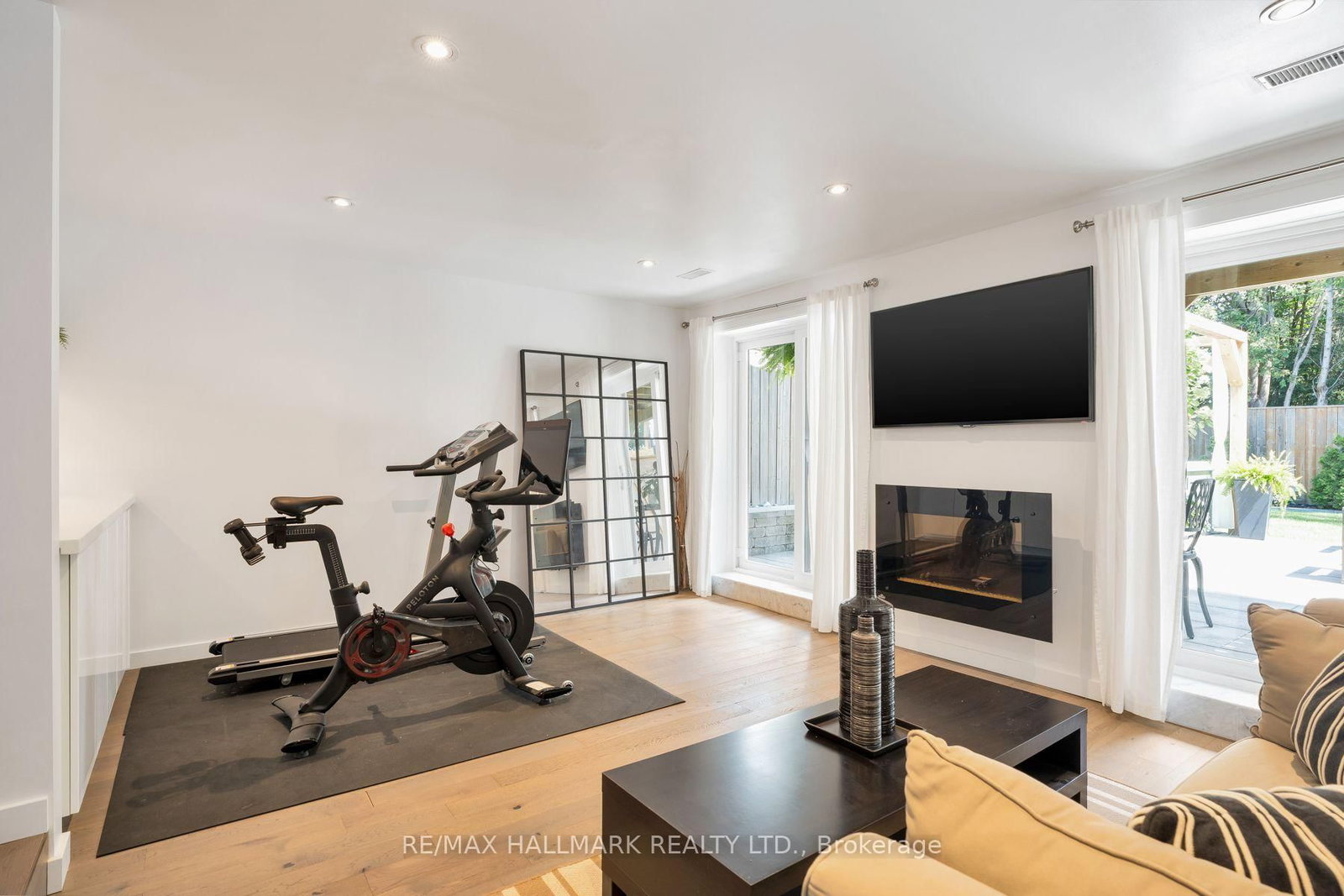 77 Leroy Avenue • Toronto, ON photo 40