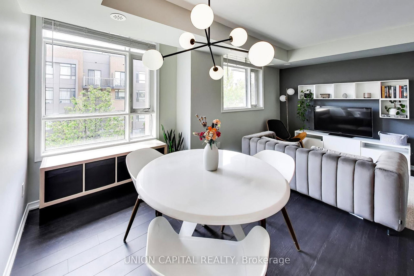 Listing Image 10