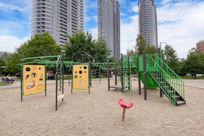 151 Village Green Toronto,ON M1S 0K5 — Photo 44