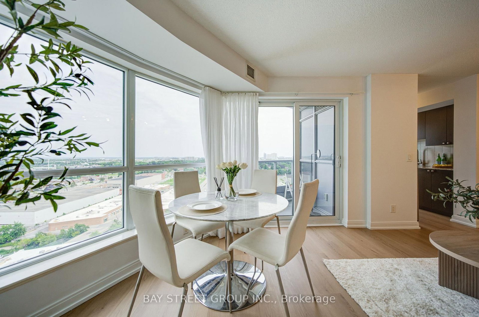 151 Village Green Toronto,ON M1S 0K5 — Photo 6