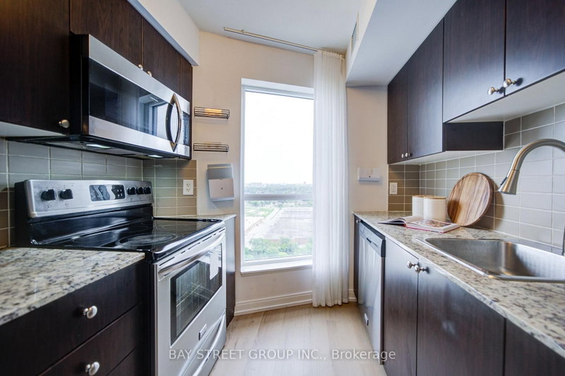 151 Village Green Toronto,ON M1S 0K5 — Photo 8
