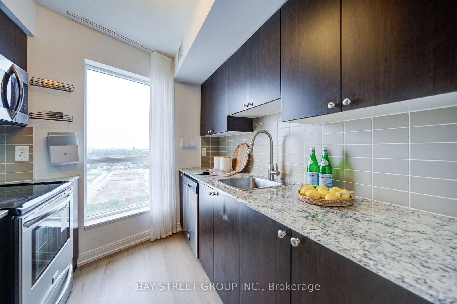 151 Village Green Toronto,ON M1S 0K5 — Photo 9