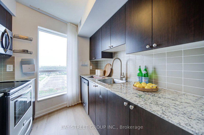 151 Village Green Toronto,ON M1S 0K5 — Photo 9