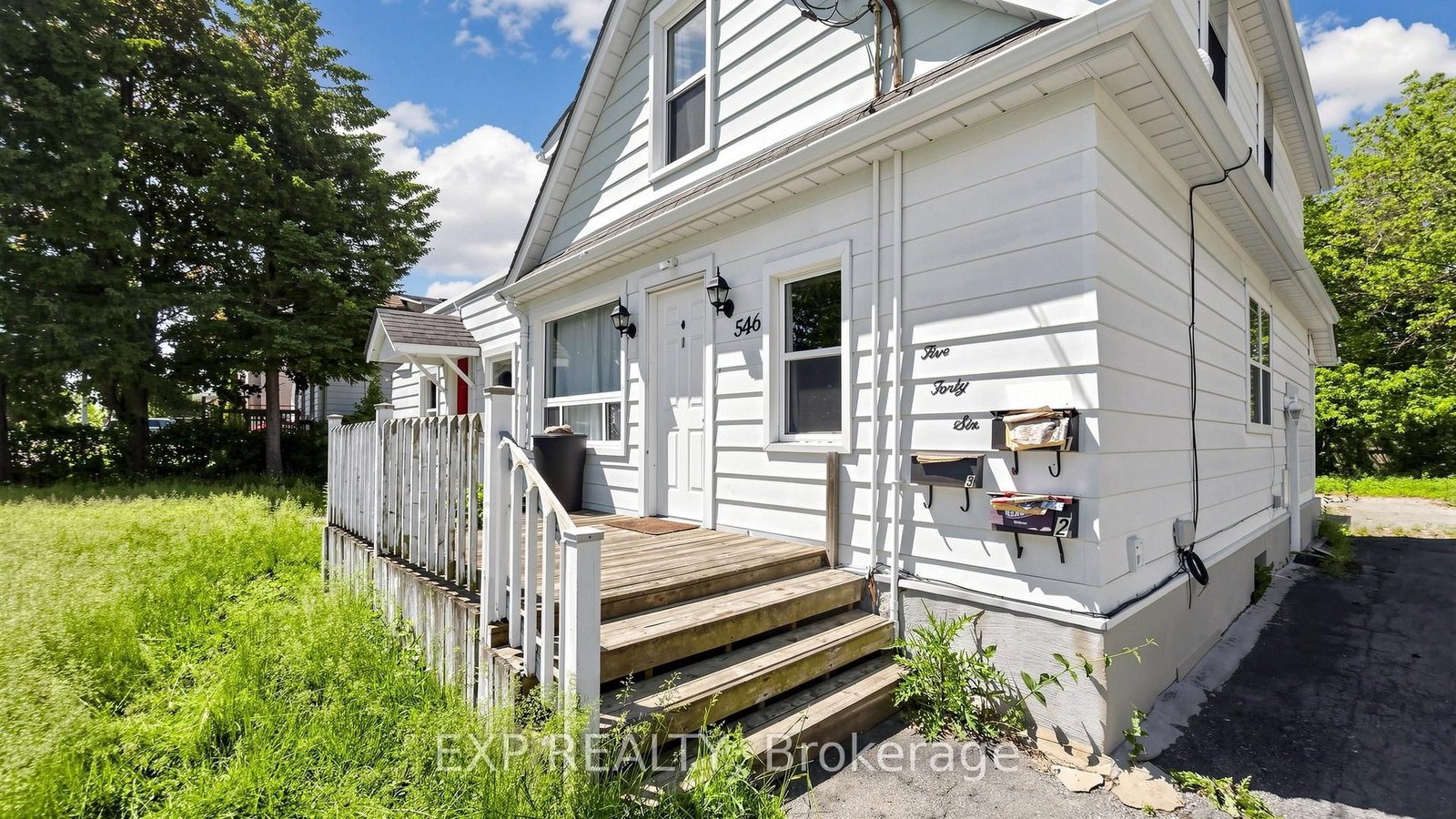 546 Park Road S • Oshawa, ON photo 4