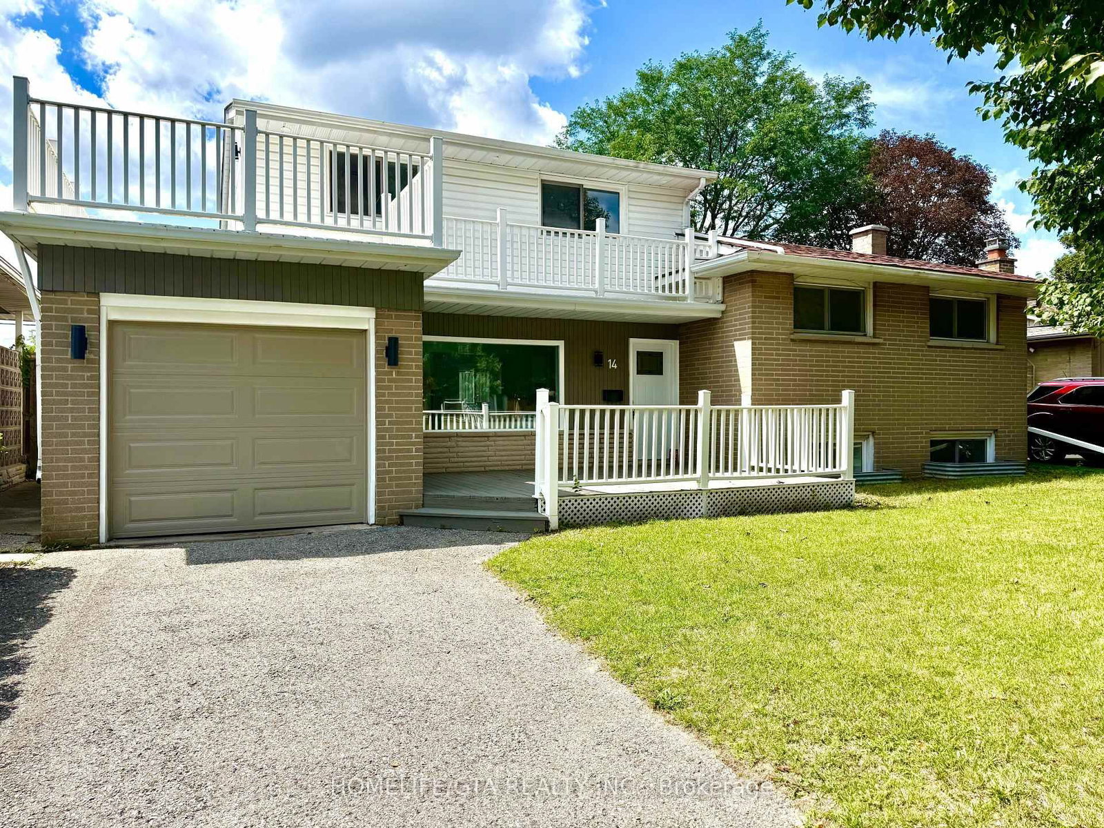 14 Heatherwood Road • Ajax, ON photo 2