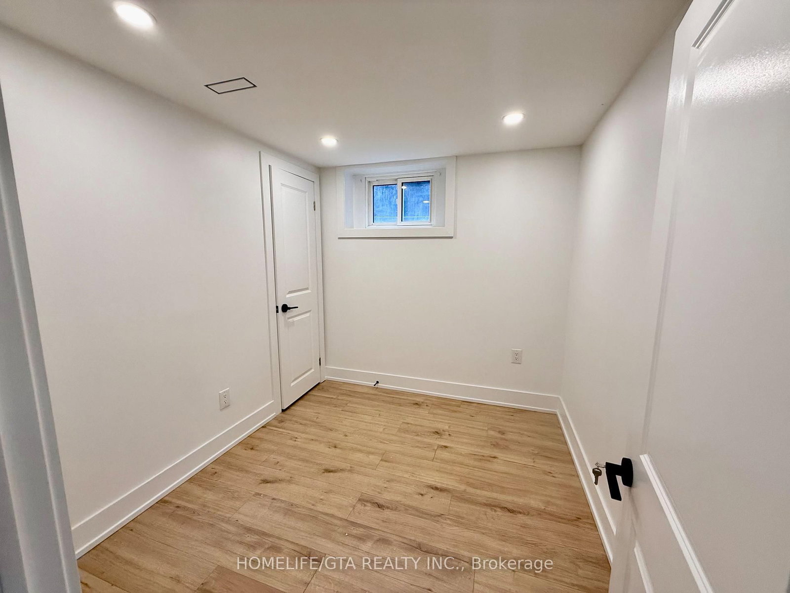 14 Heatherwood Road • Ajax, ON photo 20