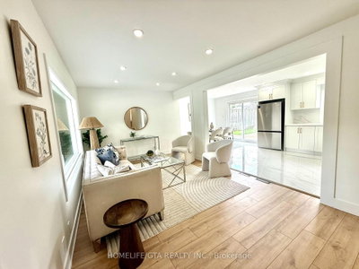 14 Heatherwood Road • Ajax, ON photo 4