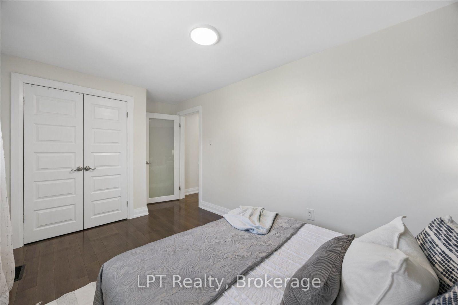 406 Glenmar Avenue • Oshawa, ON photo 25
