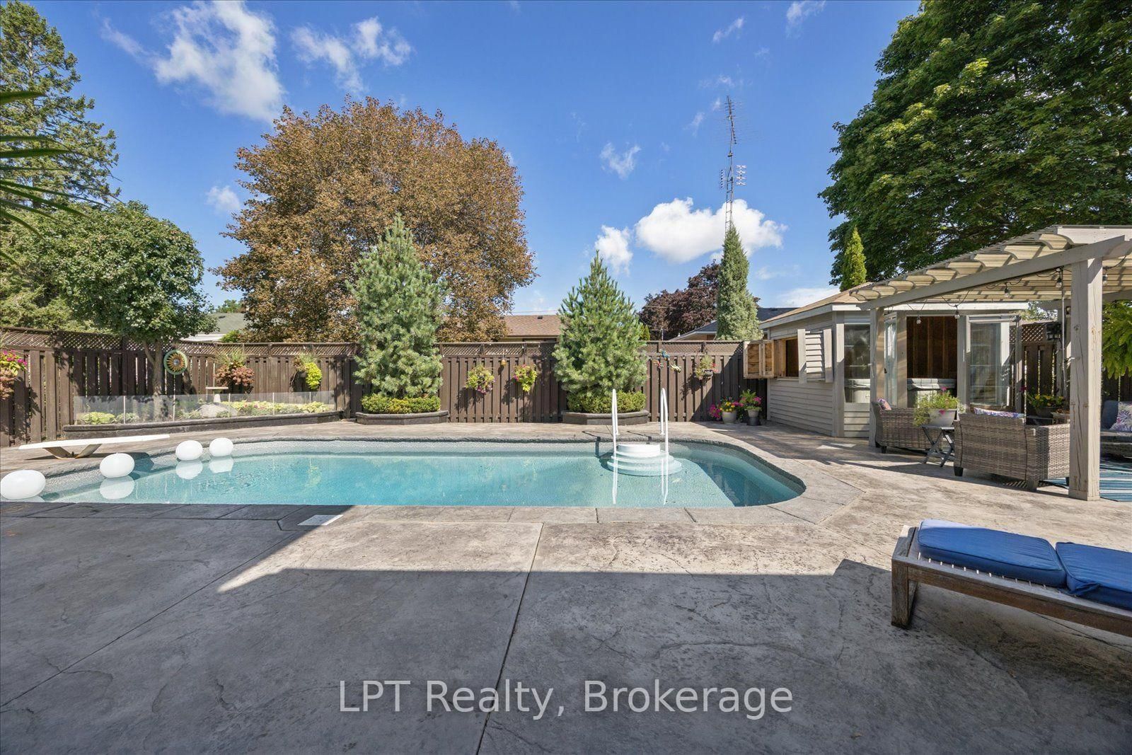 406 Glenmar Avenue • Oshawa, ON photo 38