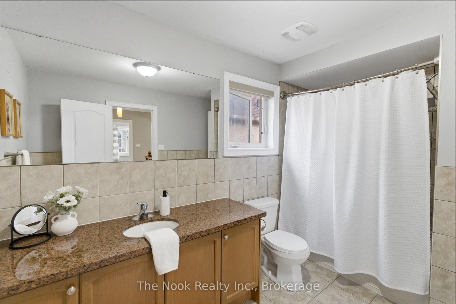 1 Wilbert Hoar Court • Clarington, ON photo 28