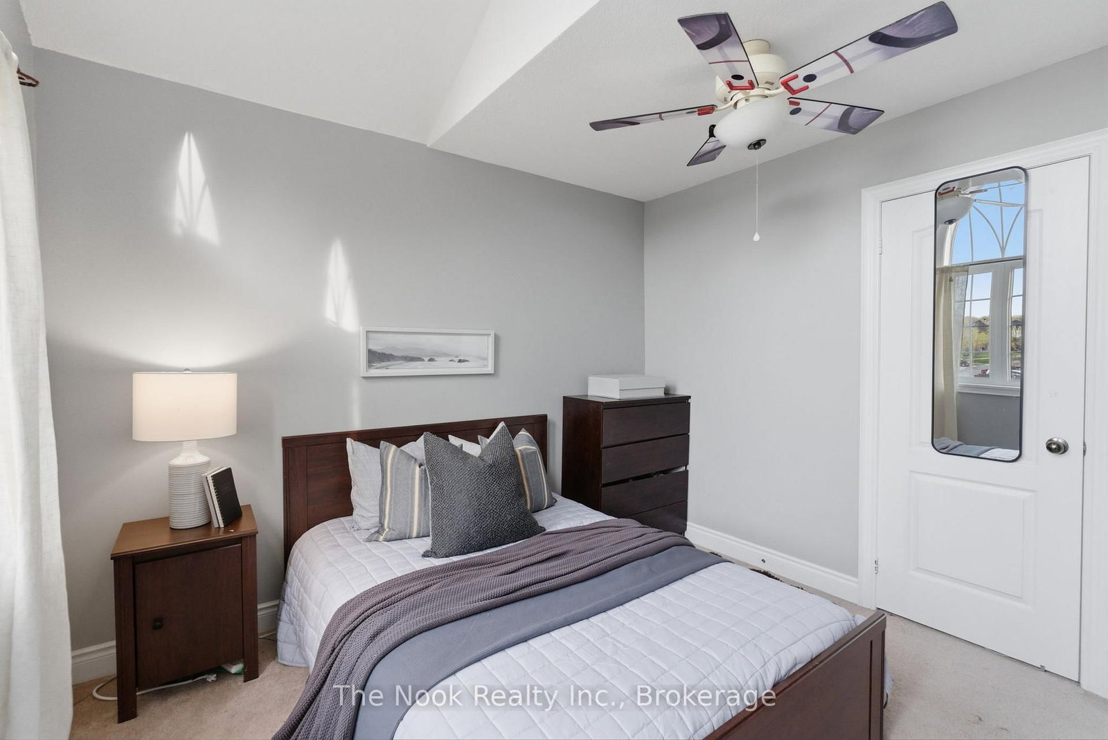 1 Wilbert Hoar Court • Clarington, ON photo 32