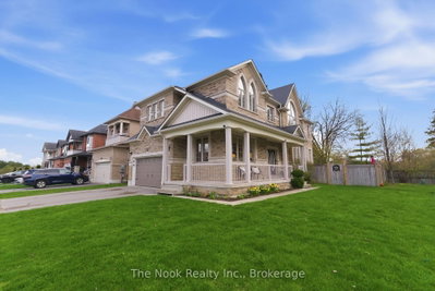 1 Wilbert Hoar Court • Clarington, ON photo 4