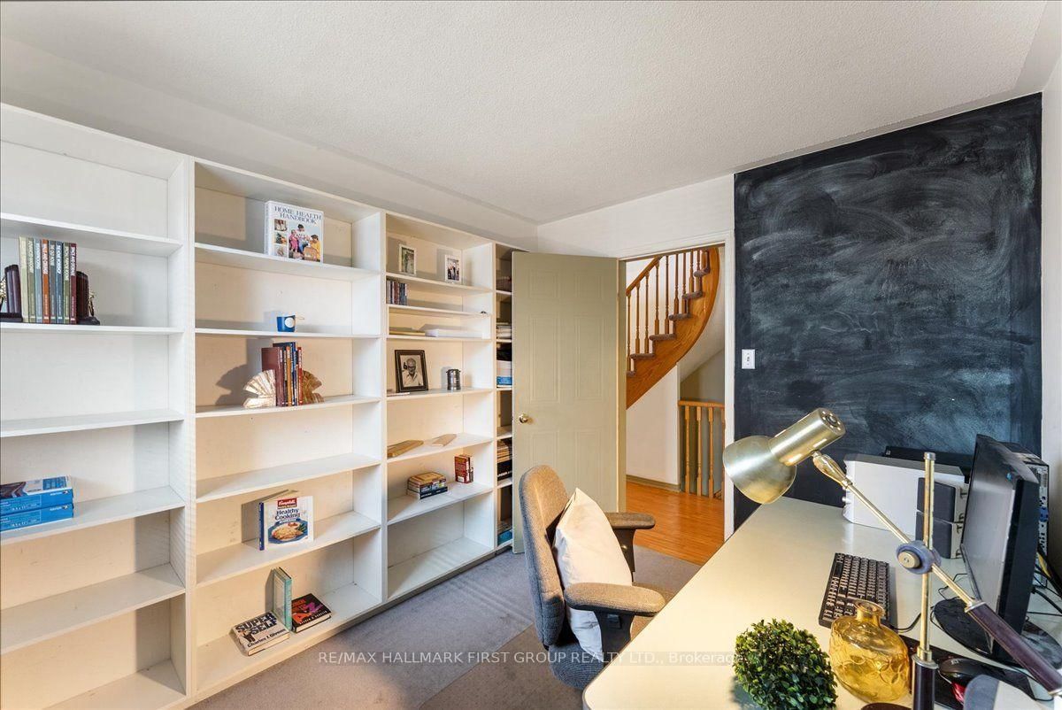 989 Deer Valley Drive • Oshawa, ON photo 18