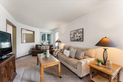 989 Deer Valley Drive • Oshawa, ON photo 6