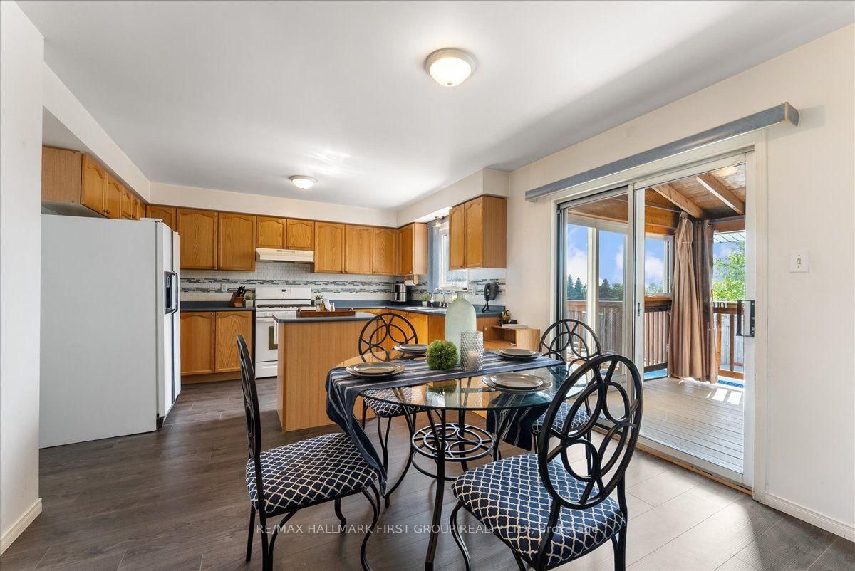 989 Deer Valley Drive • Oshawa, ON photo 9