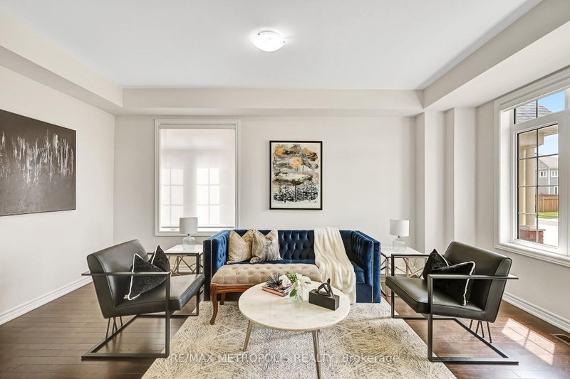 Main & Upper - 15 Douglas Kemp Crescent