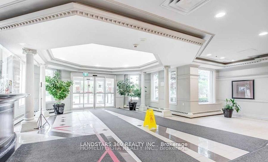 Uph08 - 2627 Mccowan Road, Toronto 3