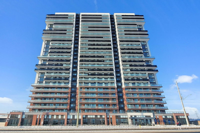 2215 - 2550 Simcoe Street N