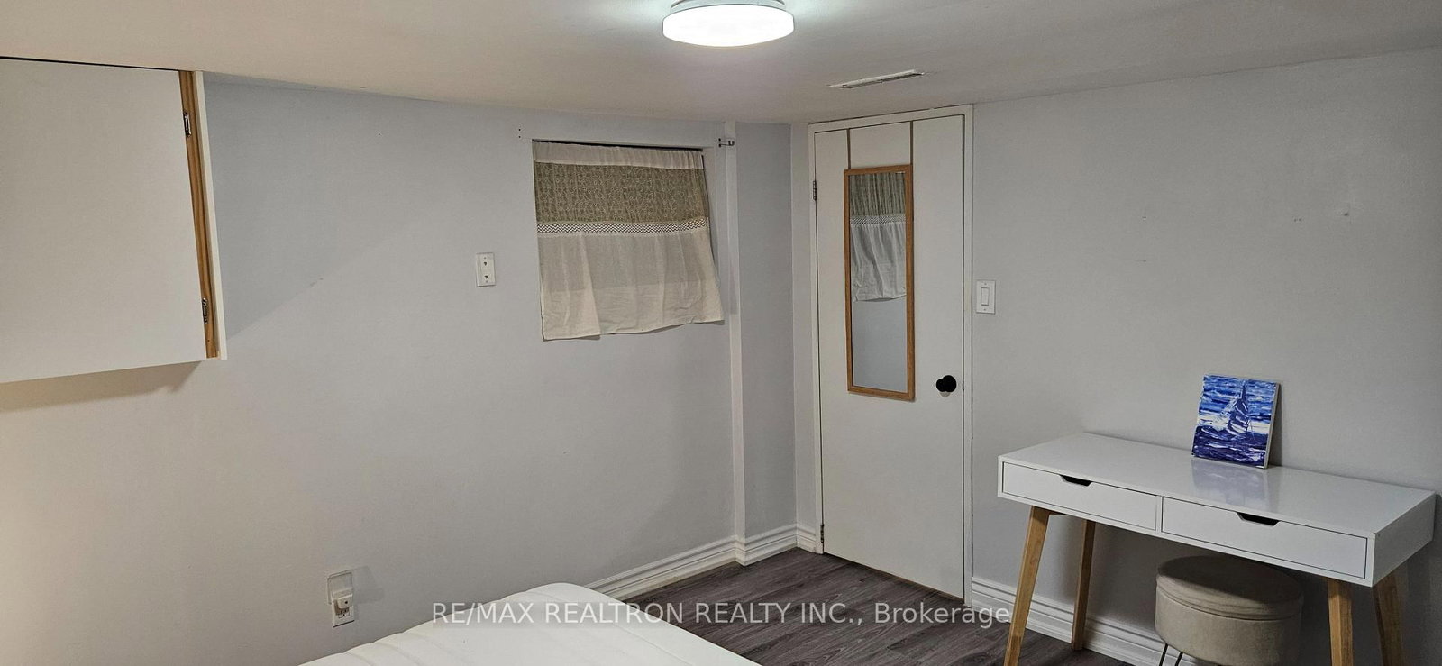 372 Rhodes Avenue, Toronto 5