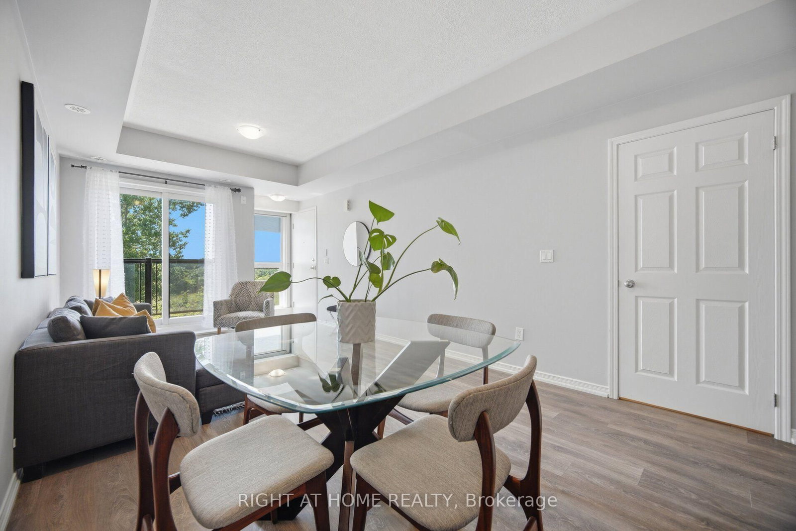 515 Kingbird Grove • #233 • Toronto, ON photo 13