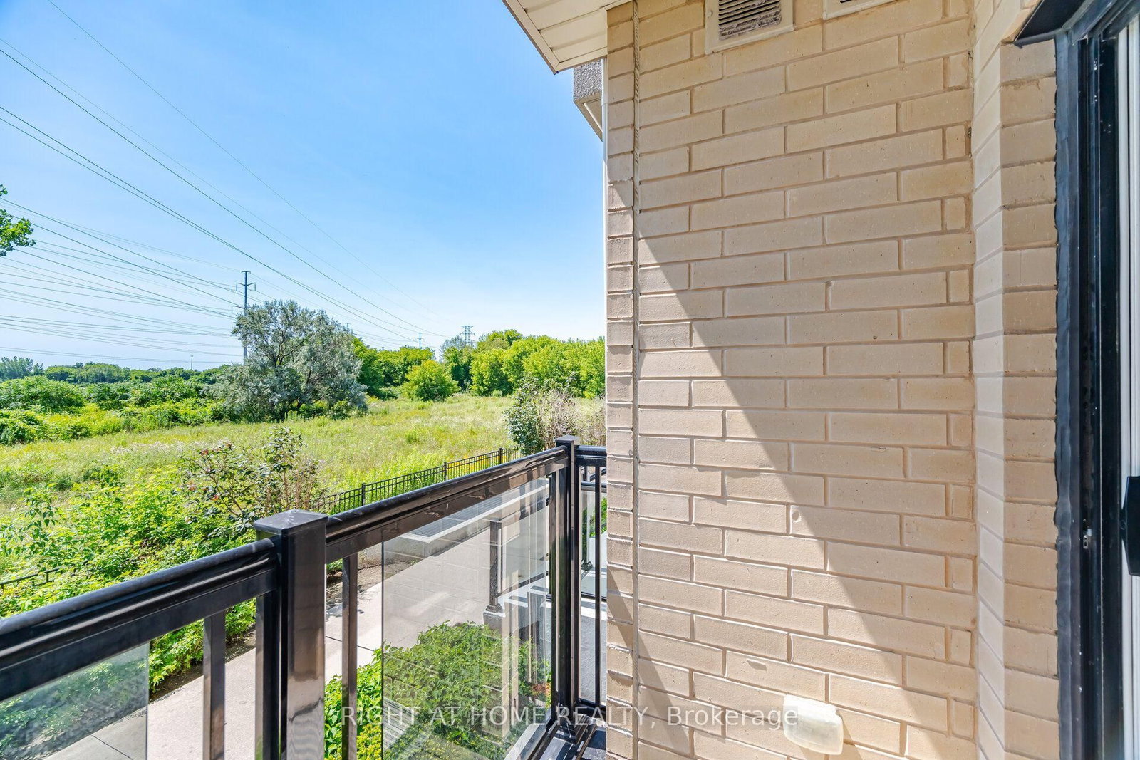 515 Kingbird Grove • #233 • Toronto, ON photo 40