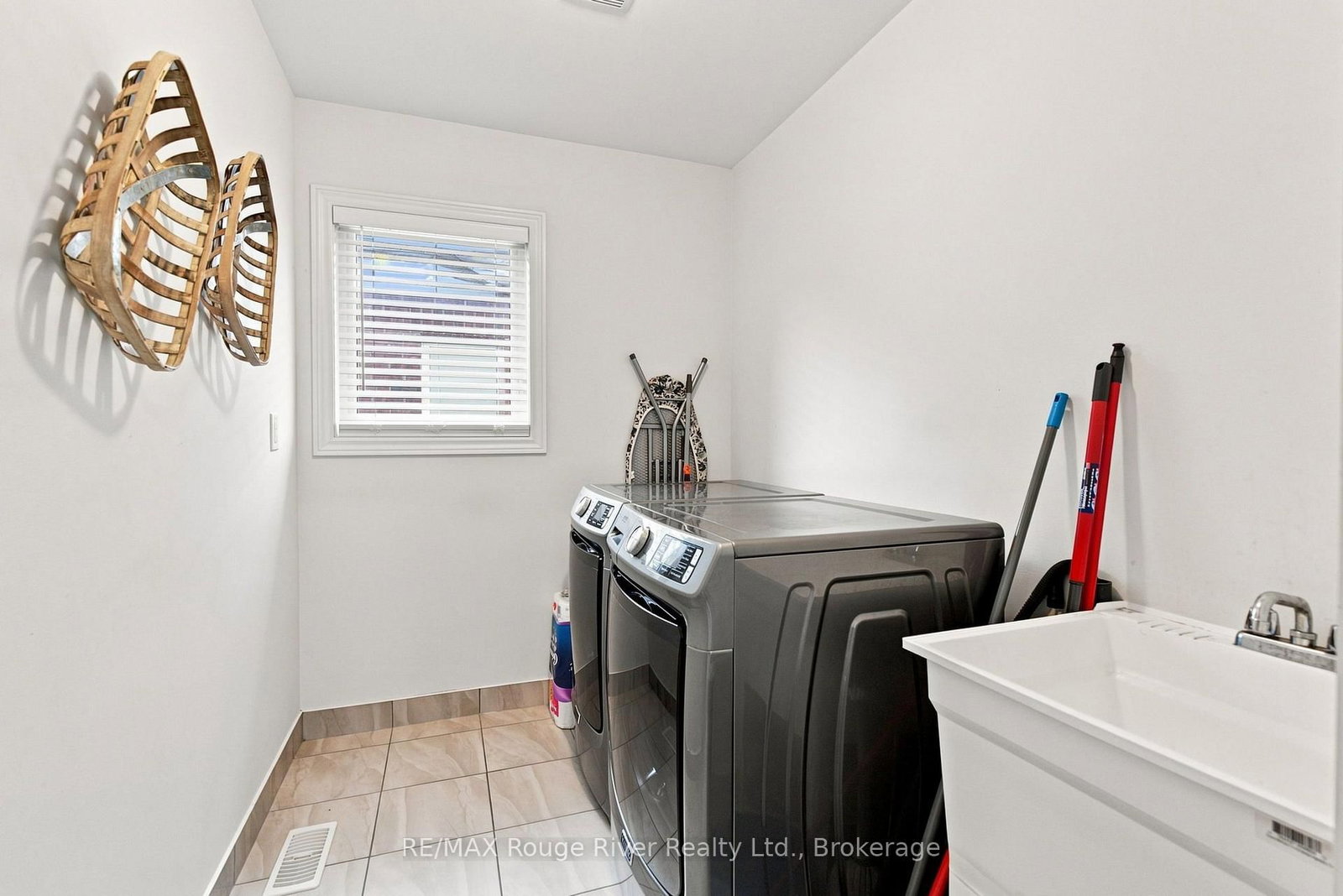 1808 Douglas Langtree Drive • Oshawa, ON photo 29