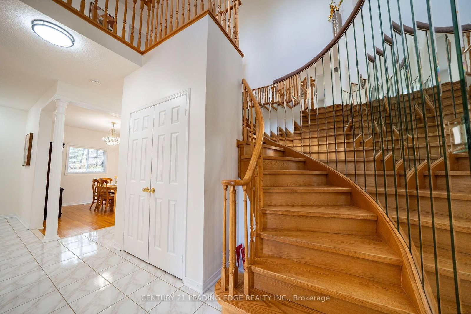 1595 Deerhurst Court • Pickering, ON photo 18