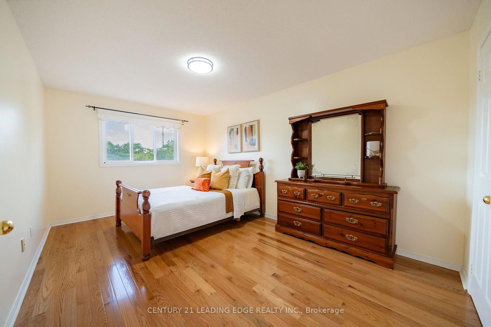 1595 Deerhurst Court • Pickering, ON photo 21