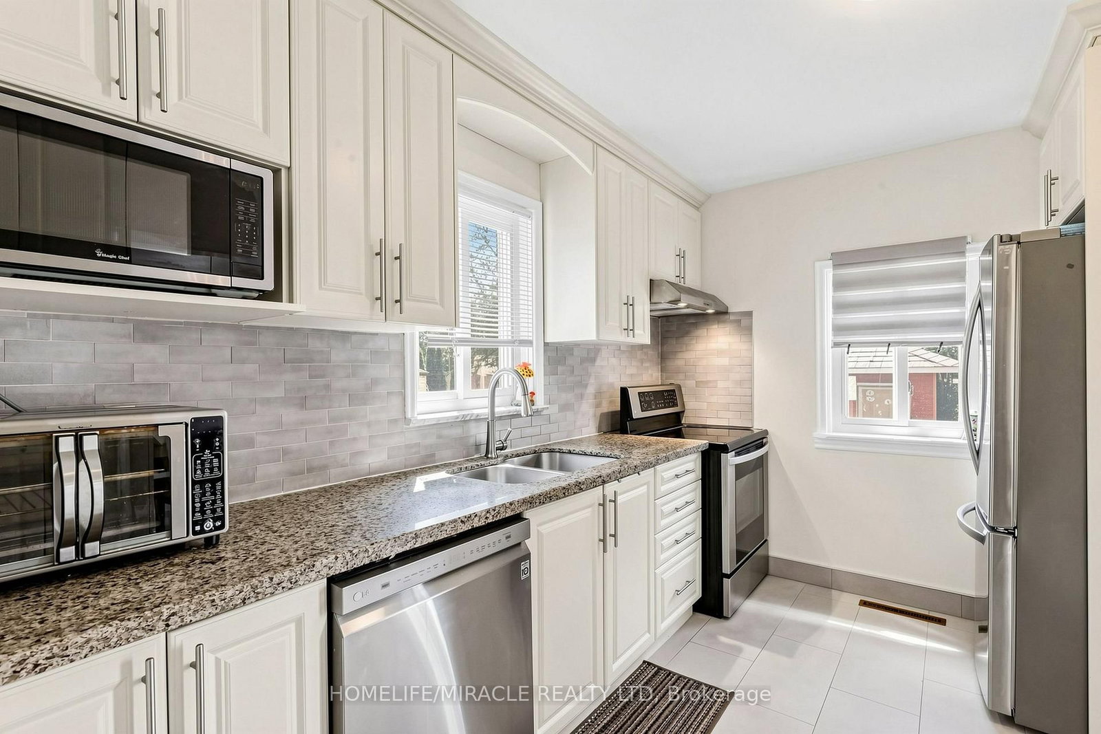 470 Midland Avenue • Toronto, ON photo 18