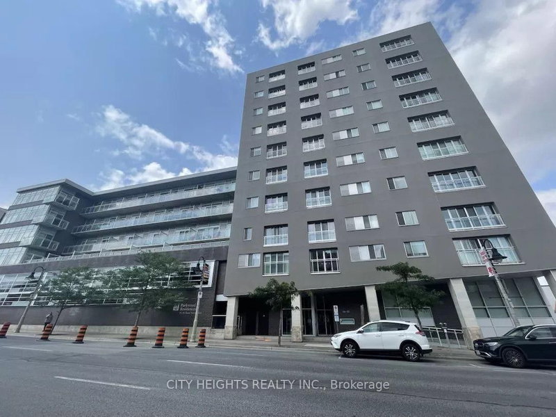 702 - 44 Bond Street W
