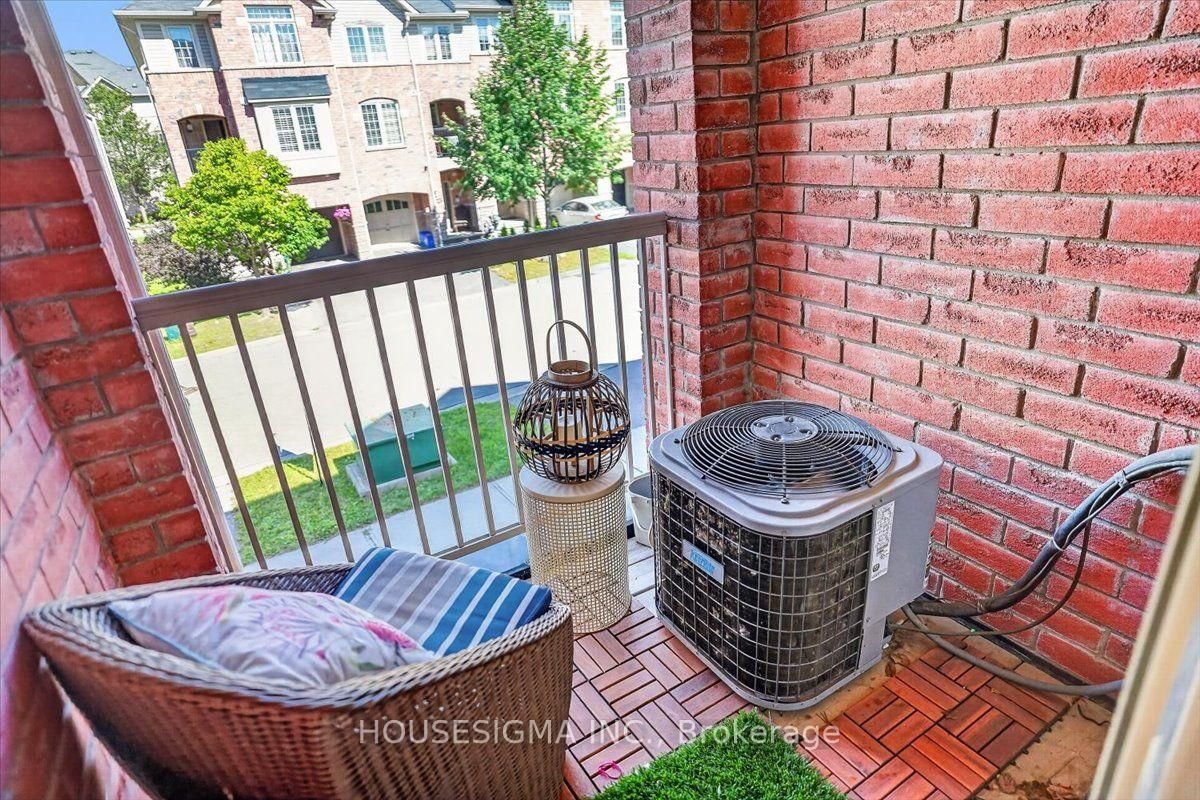 26 Linnell Street • Ajax, ON photo 17