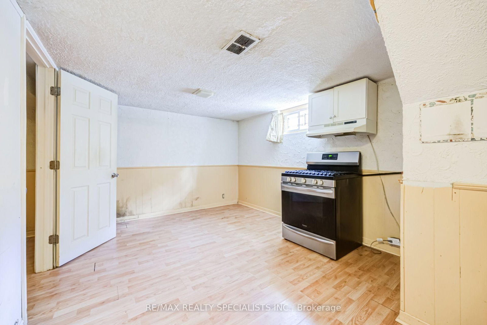 47 Singleton Road • Toronto, ON photo 34