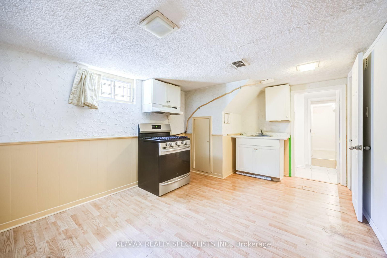 47 Singleton Road • Toronto, ON photo 35