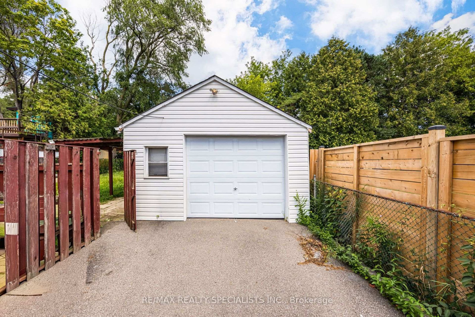47 Singleton Road • Toronto, ON photo 44