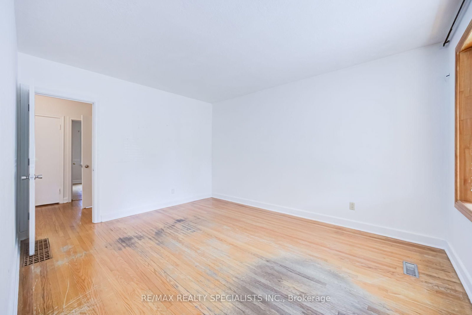 47 Singleton Road • Toronto, ON photo 8