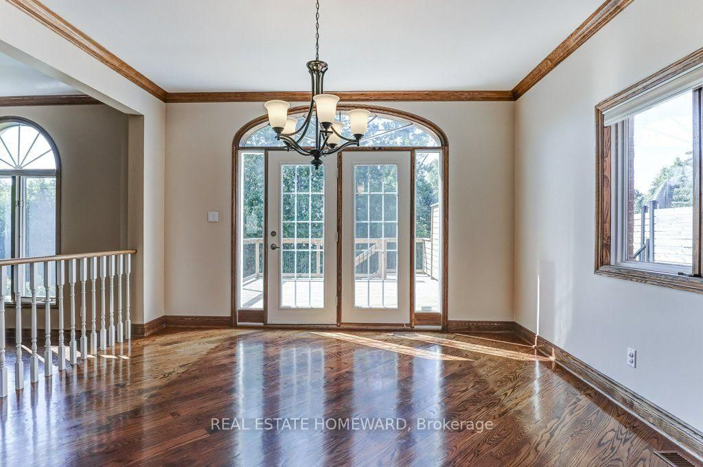 807 Primrose Court • Pickering, ON photo 12