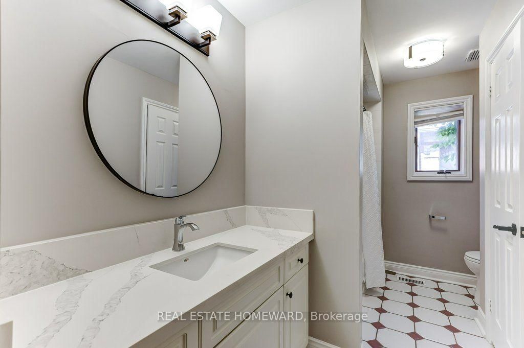 807 Primrose Court • Pickering, ON photo 32