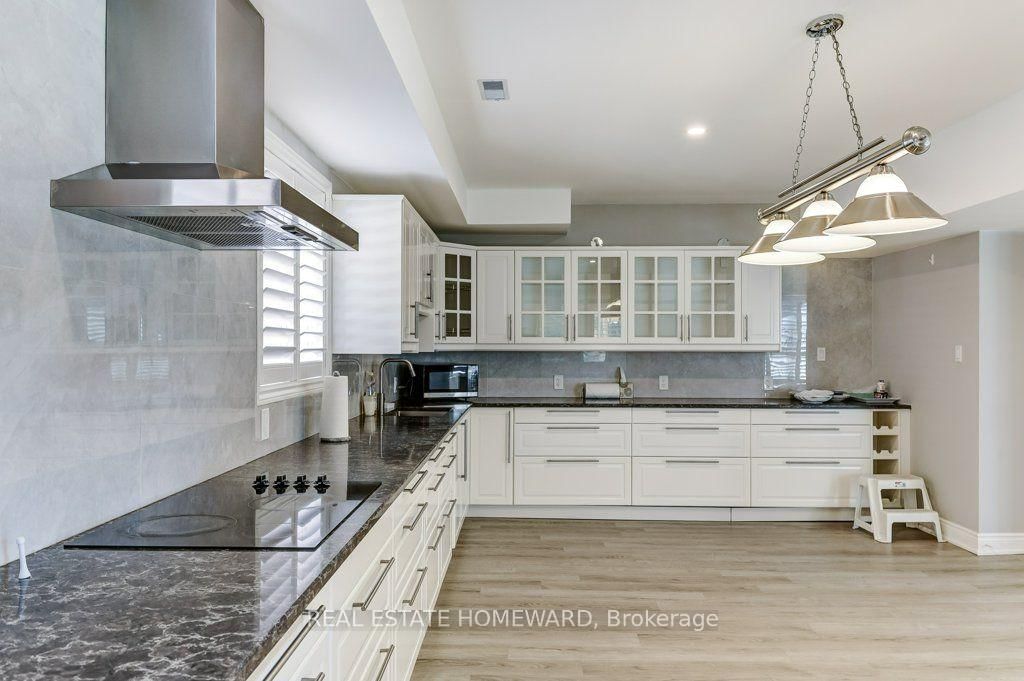 807 Primrose Court • Pickering, ON photo 44