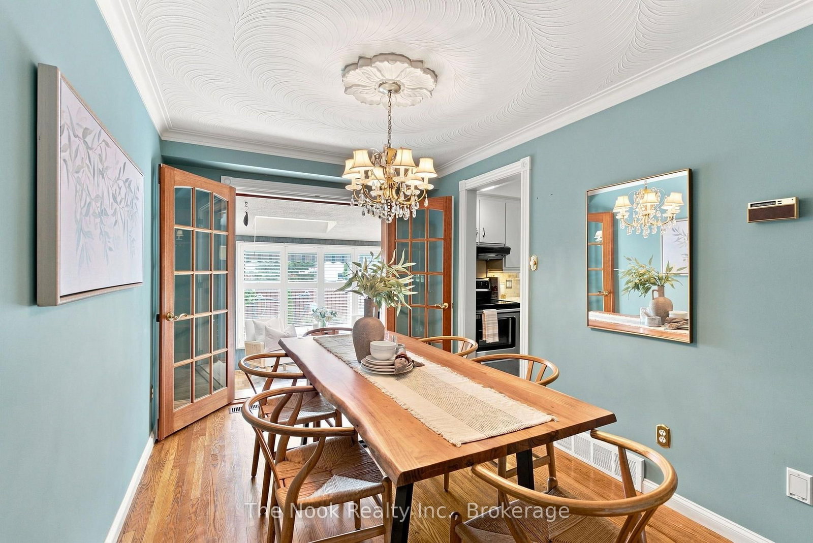 110 Bowman Avenue • Whitby, ON photo 11