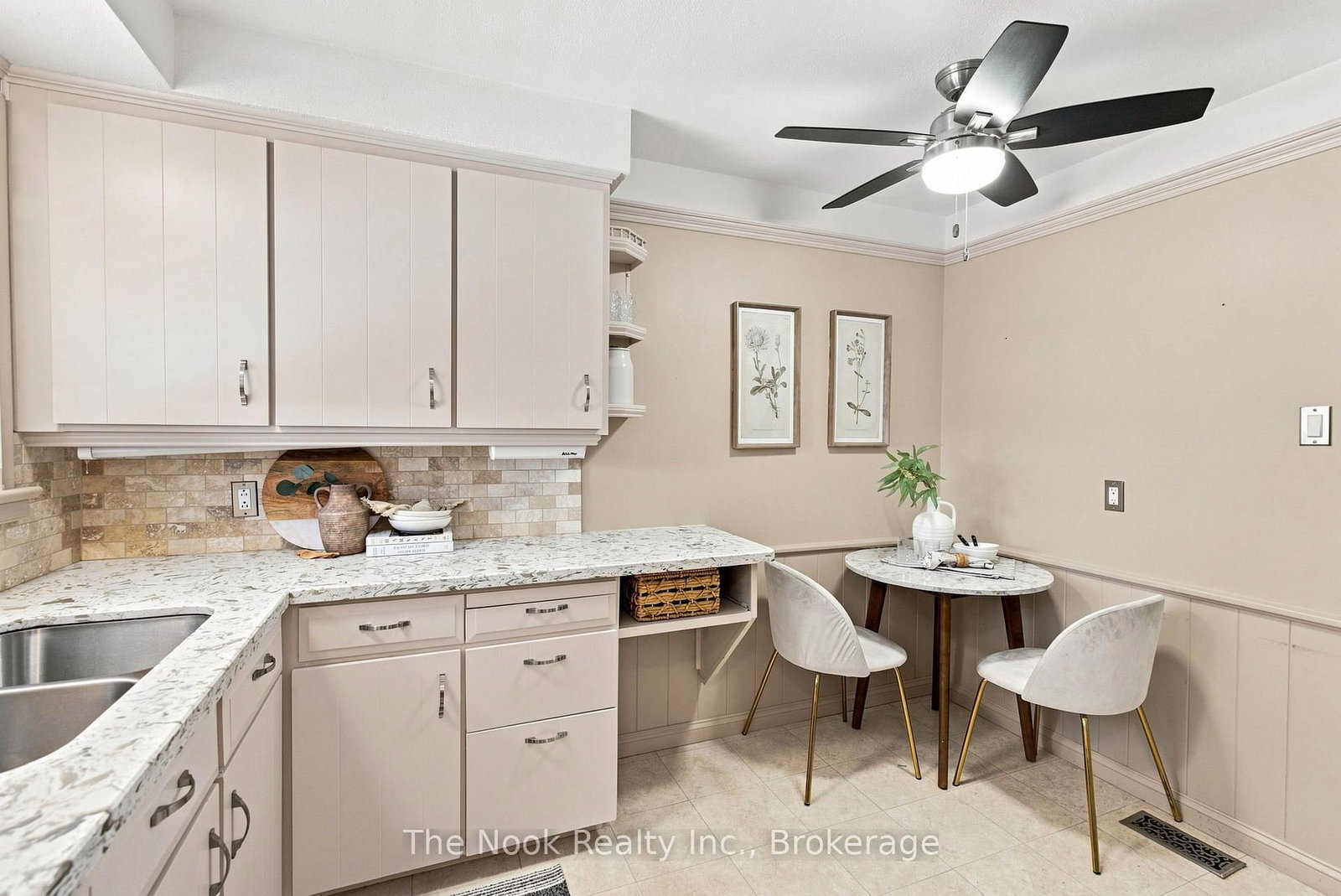 110 Bowman Avenue • Whitby, ON photo 20