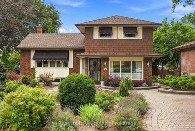 110 Bowman Avenue • Whitby, ON photo 3
