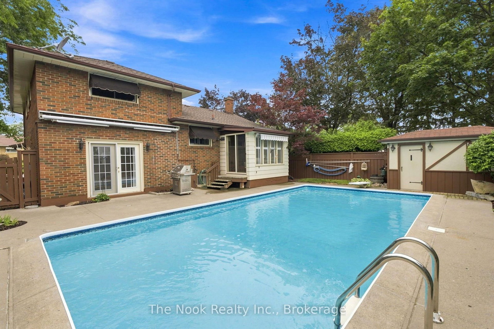 110 Bowman Avenue • Whitby, ON photo 37