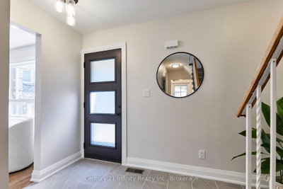 113 Daniels Crescent • Ajax, ON photo 4